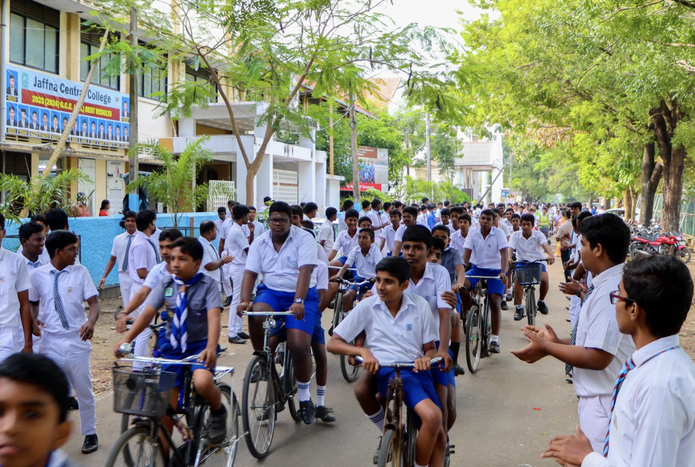 யாழ்ப்பாணம் இந்துக் கல்லூரி ஈருருளி கழகத்தினால் விழிப்புணர்வு பேரணி